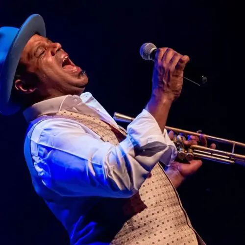 Alternative view of Jazz at the Avenue