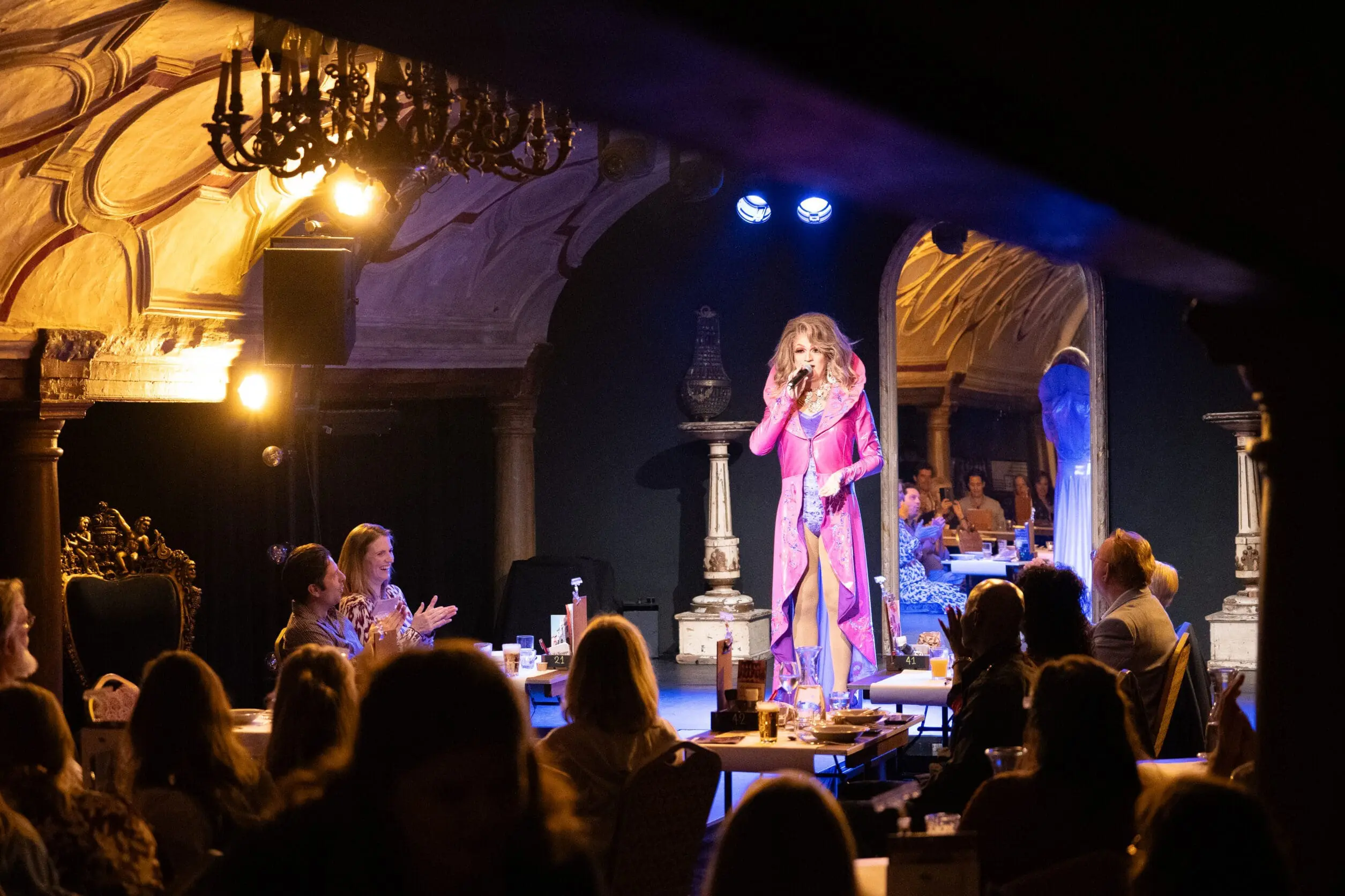 Drag Dinnershow in De Avenue