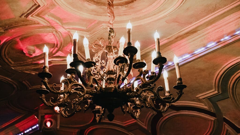 Sociëteit in De Avenue